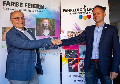 Stabsübergabe: Dr. Albert Bill übergibt den operativen Bereich an Torsten Schmidt.